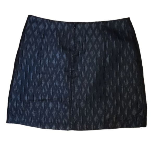 3/$15 Lelis Black Diamond Print Mini Skirt Size Medium - Picture 6 of 6